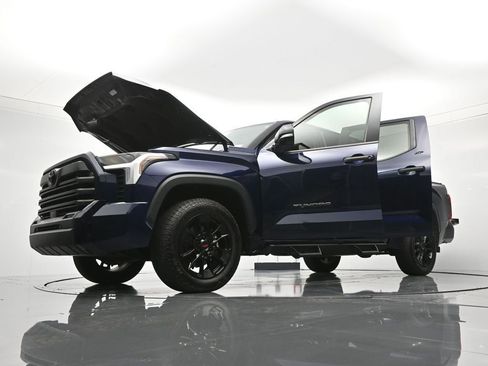 Used 2022 Toyota Tundra SR5 w/ Convenience Package image 48