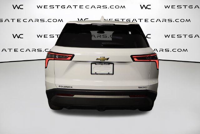 Used 2025 Chevrolet Equinox LT FWD image 4