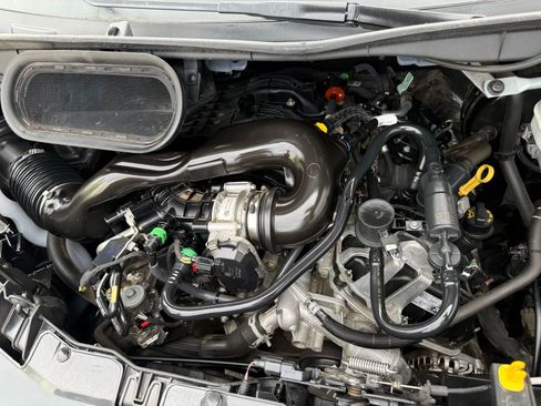 Used 2020 Ford Transit 250 148 High Roof Extended image 9