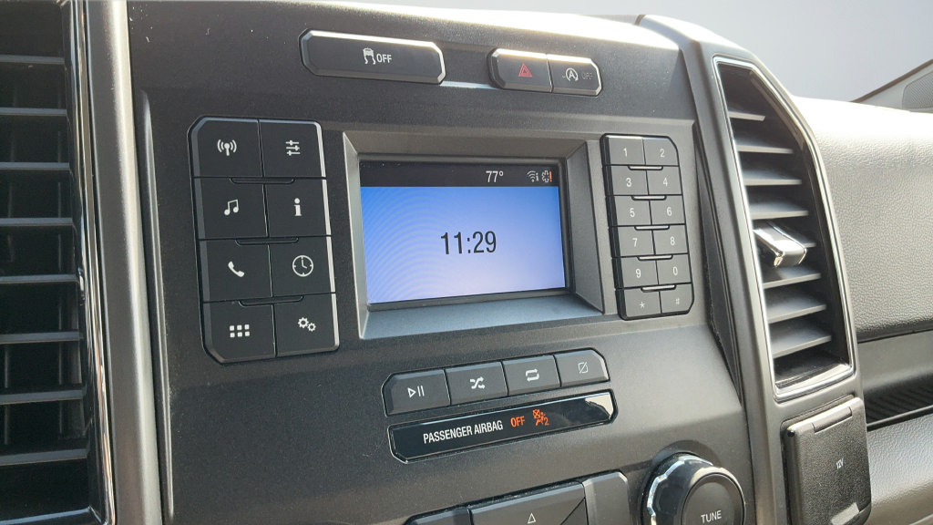 Used 2018 Ford F150 XLT AWD/4WD image 11