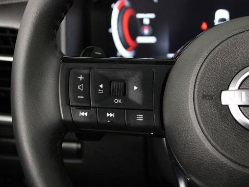 Certified 2024 Nissan Rogue SL FWD image 28