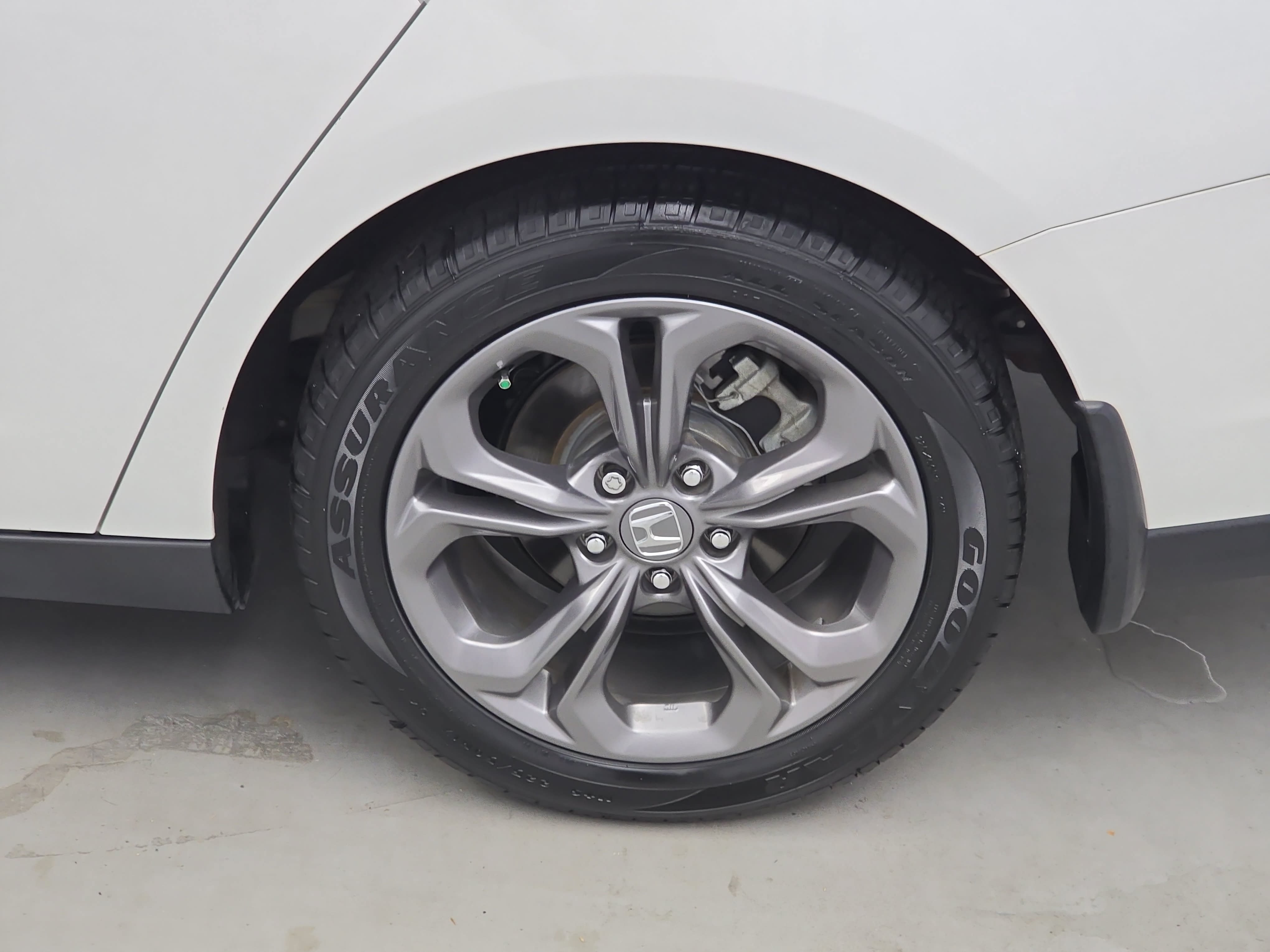 Used 2024 Honda Accord EX image 32