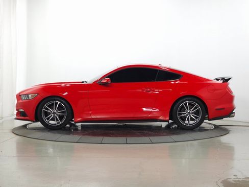 Used 2016 Ford Mustang Premium image 5
