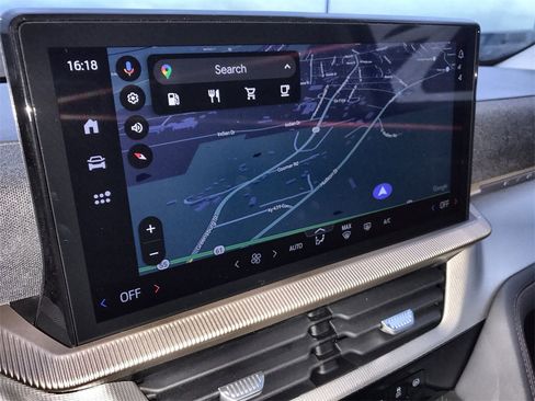 New 2026 Ford Explorer Active image 18