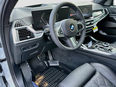 New 2027 BMW X7 xDrive40i w/ M Sport Package AWD/4WD image 6