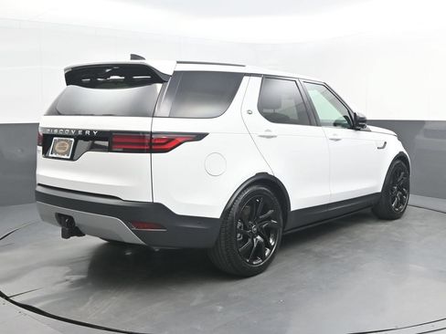 Used 2025 Land Rover Discovery S AWD/4WD image 7
