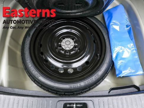 Used 2024 Toyota Corolla LE FWD image 22