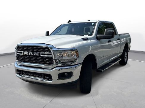 Used 2024 RAM 2500 Big Horn AWD/4WD image 2