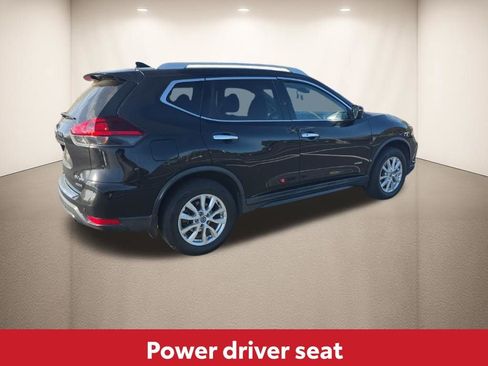 Used 2019 Nissan Rogue SV image 5