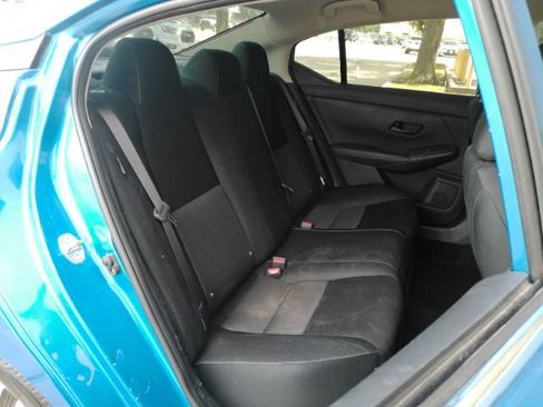 Used 2024 Nissan Sentra SV FWD image 19