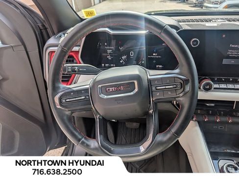 Used 2023 GMC Canyon AT4X AWD/4WD image 10