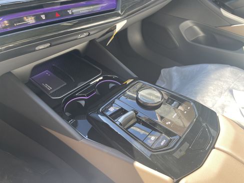 New 2026 BMW 550e xDrive image 11