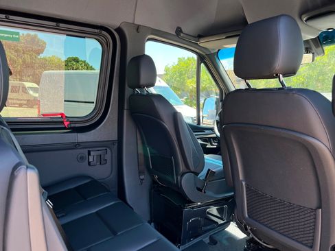 New 2026 Mercedes-Benz Sprinter 2500 image 21