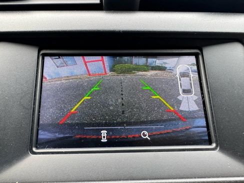 Used 2017 Ford Fusion SE FWD image 28