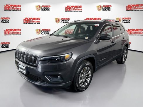 Used 2019 Jeep Cherokee Latitude Plus w/ Comfort/Convenience Group AWD/4WD image 12