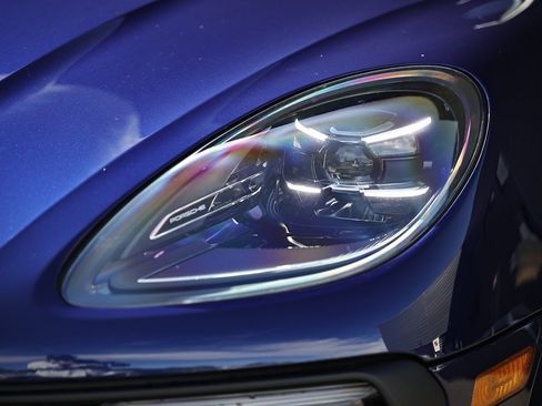 New 2026 Porsche Macan image 11