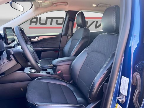 Used 2023 Ford Escape SE FWD image 21