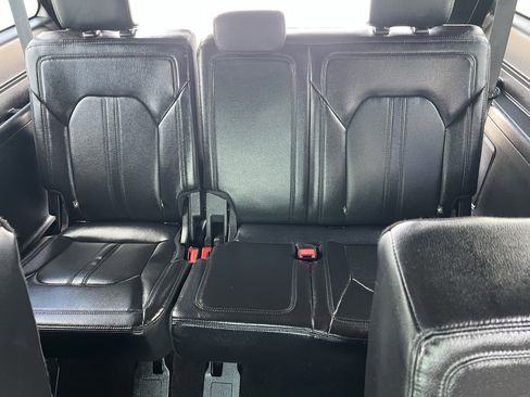 Used 2021 Ford Expedition Max Limited AWD/4WD image 19