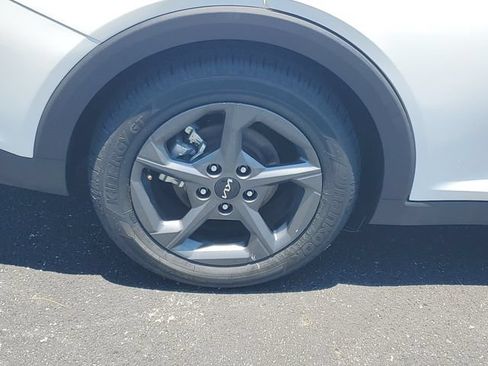 Used 2025 Kia K4 FWD image 7