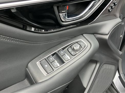 Used 2025 Subaru Outback Touring XT image 15