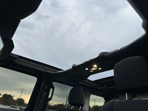 Certified 2022 Jeep Wrangler Unlimited Sport w/ Sun And Sound Package image 29