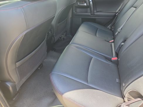 Used 2019 Toyota 4Runner TRD Off-Road Premium AWD/4WD image 13