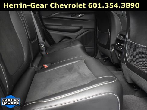 Used 2025 Jeep Grand Cherokee Altitude image 13