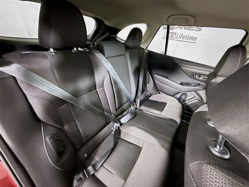 Used 2023 Subaru Outback Premium image 31