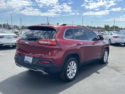 Used 2017 Jeep Cherokee Limited w/ Luxury Group image 26