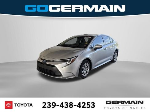 Used 2023 Toyota Corolla LE FWD image 1