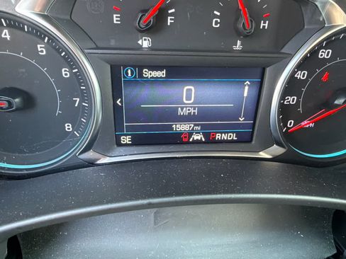 Certified 2024 Chevrolet Equinox LS w/ LS Convenience Package AWD/4WD image 11