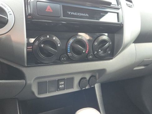 Used 2015 Toyota Tacoma 4x4 Double Cab image 16