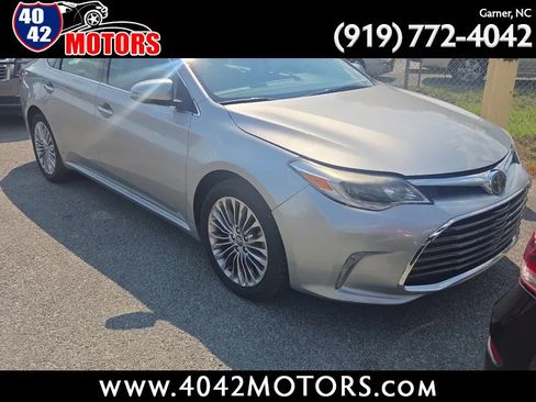 Used 2016 Toyota Avalon Limited w/ Toyota Safety Sense Package FWD image 1