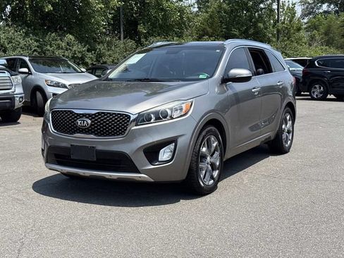 Used 2017 Kia Sorento SX FWD image 5