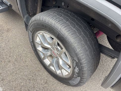 Used 2018 GMC Sierra 1500 SLT AWD/4WD image 7