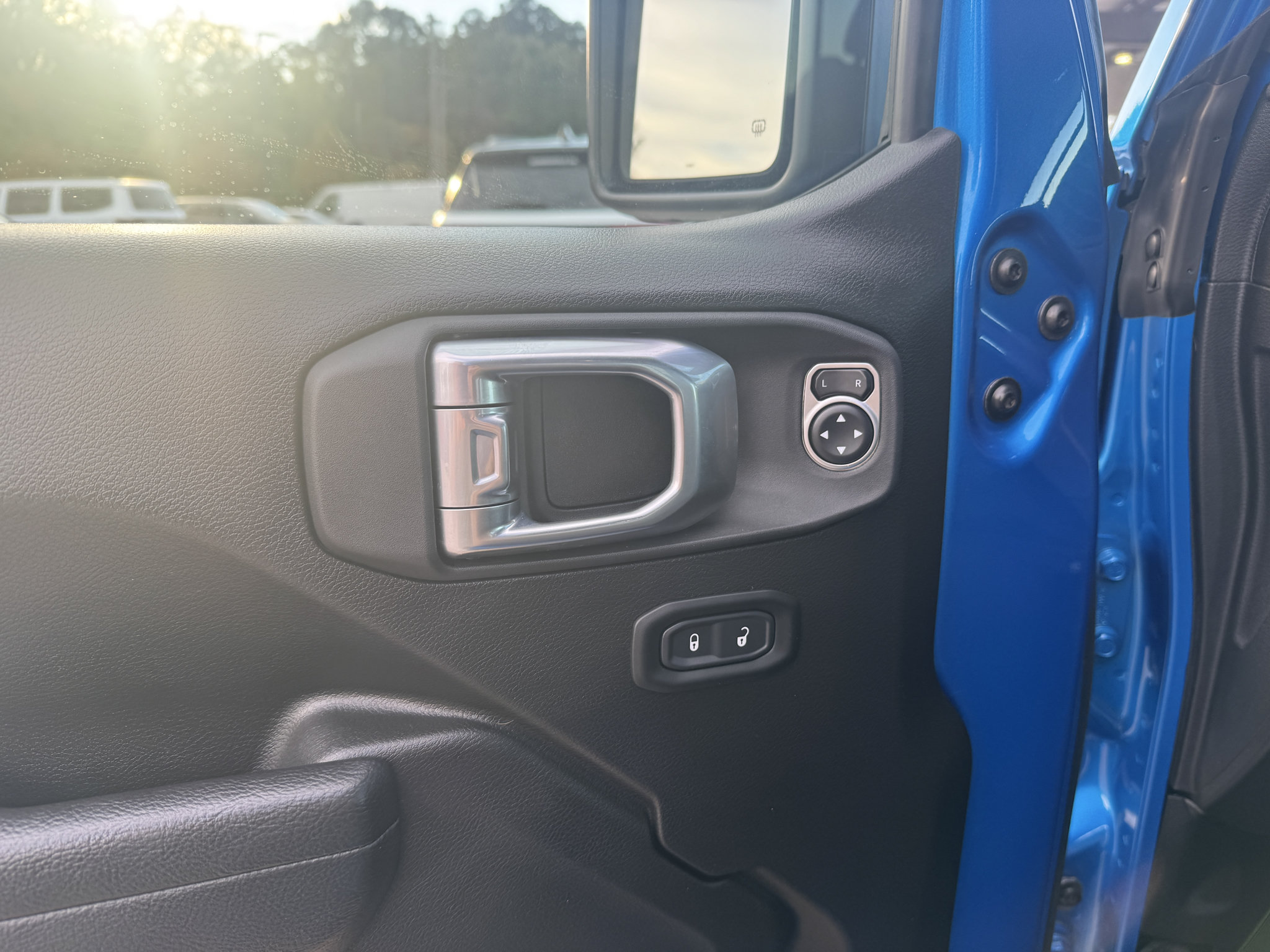 Used 2024 Jeep Wrangler Unlimited Sport AWD/4WD image 9