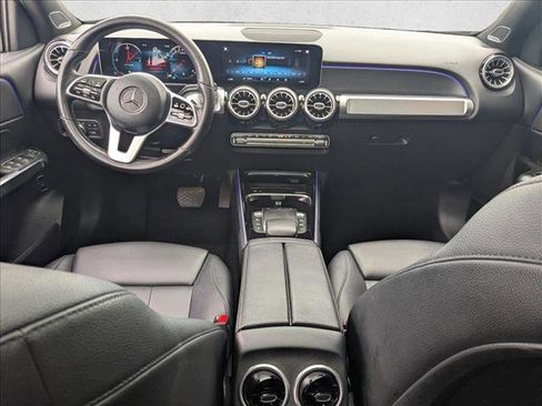 Certified 2021 Mercedes-Benz GLB 250 4MATIC image 19