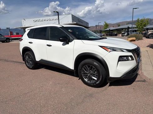 Used 2021 Nissan Rogue S FWD image 1