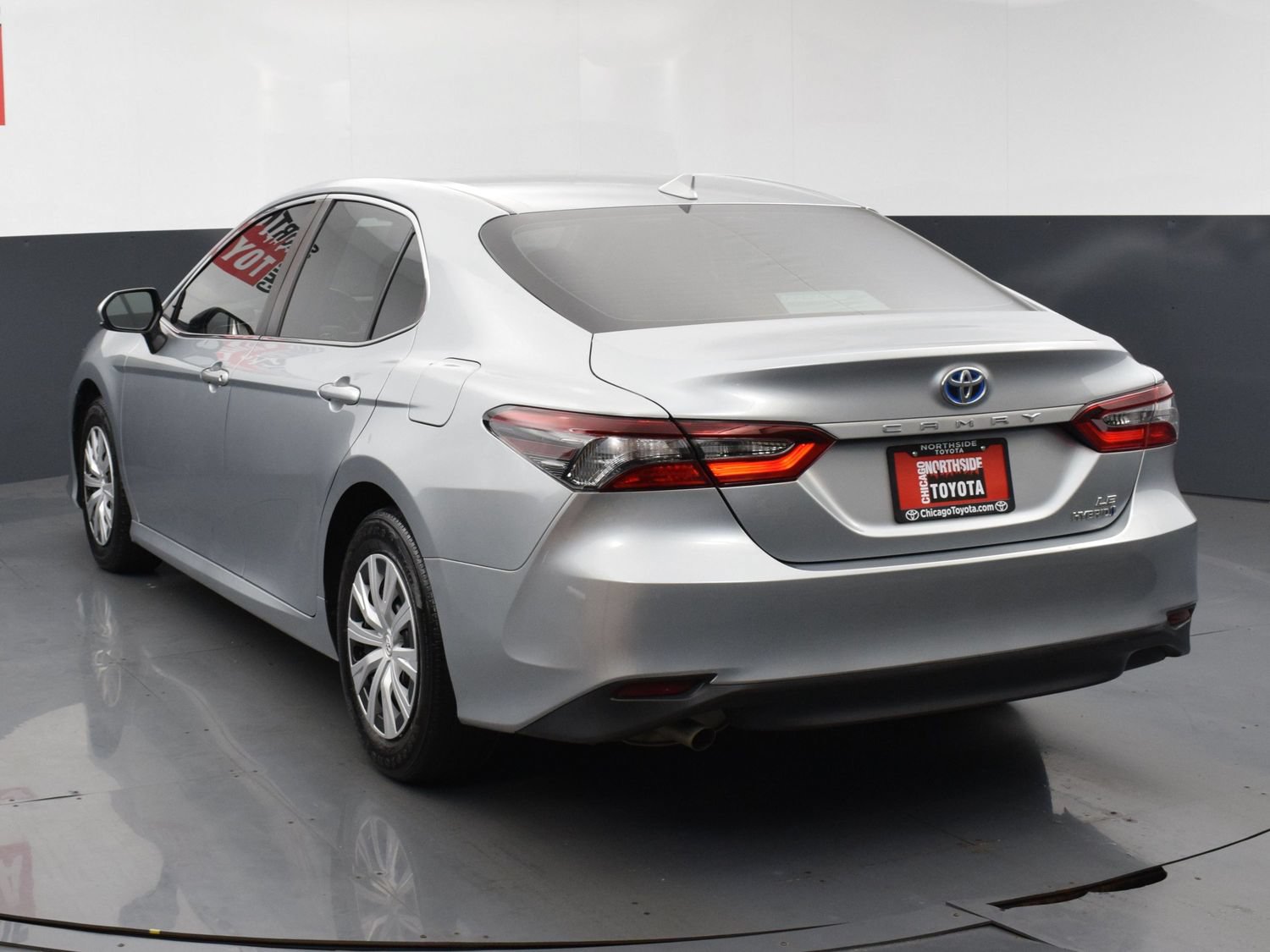 Used 2023 Toyota Camry LE FWD image 3