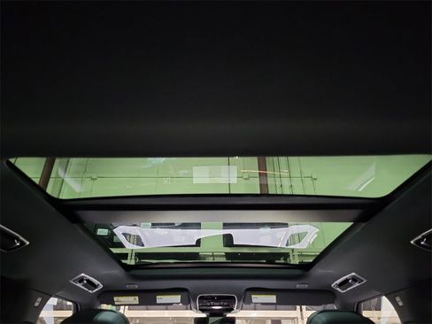 New 2025 Land Rover Range Rover Sport Dynamic SE image 27