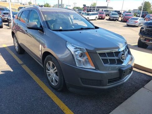 Used 2011 Cadillac SRX Luxury AWD/4WD image 3