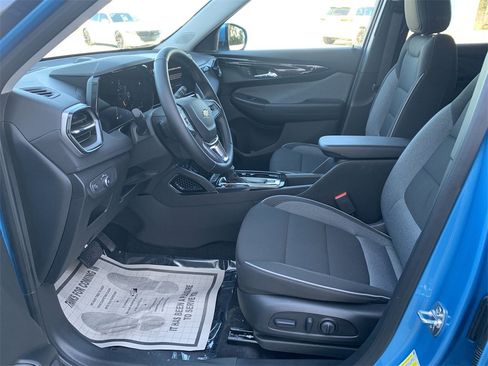 New 2025 Chevrolet TrailBlazer LT w/ Convenience Package image 16