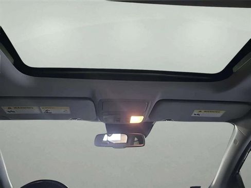 Used 2020 Honda CR-V Touring image 11