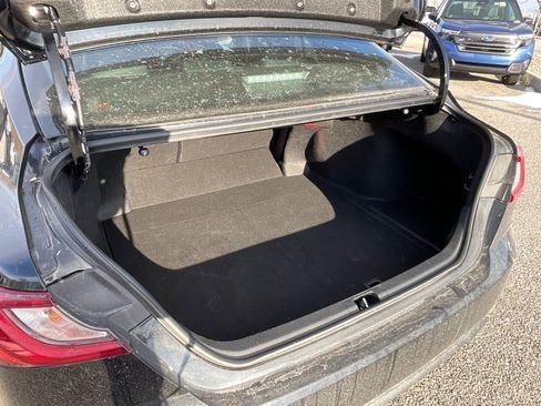 Used 2025 Toyota Camry image 37