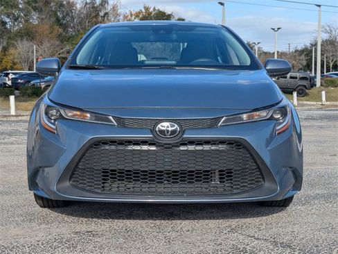 Used 2022 Toyota Corolla LE image 9