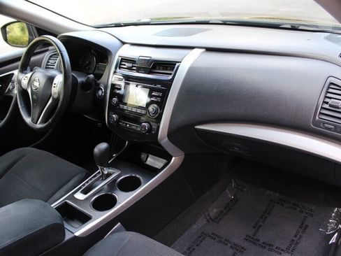 Used 2015 Nissan Altima 2.5 SV w/ Convenience Package FWD image 15