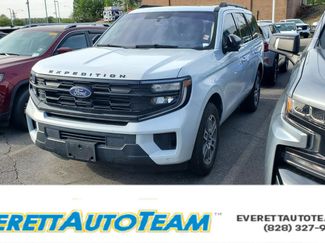 Used 2025 Ford Expedition Active video 1