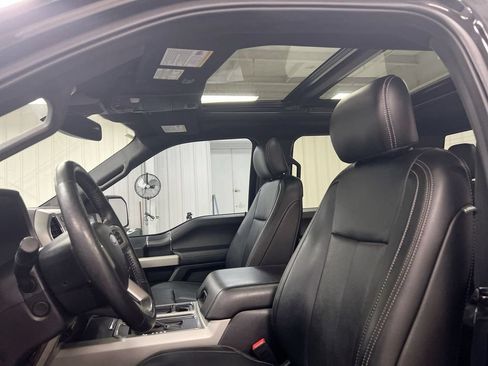 Used 2020 Ford F150 Lariat w/ Equipment Group 502A Luxury AWD/4WD image 20