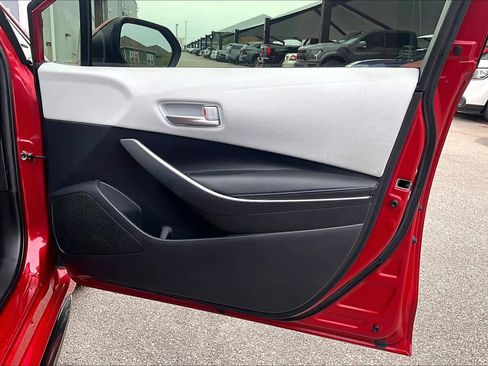 Used 2021 Toyota Corolla SE image 21