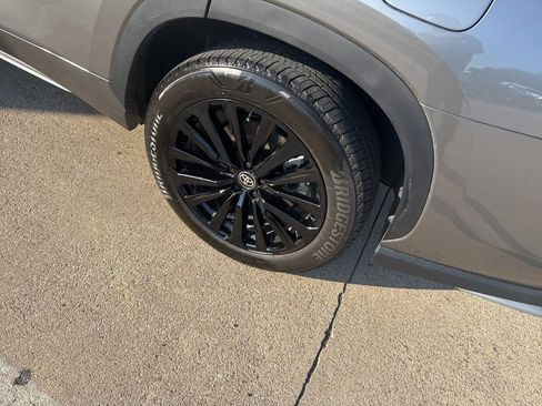 Used 2026 Toyota Highlander XSE AWD/4WD image 5